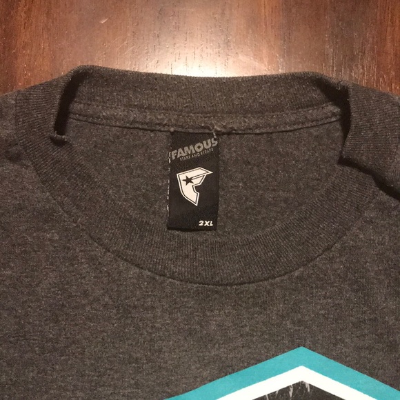 Famous tee - Picture 3 of 4